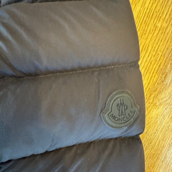 Moncler Cerces Women's Down Jacket (Size 2) - Picture 5 of 9
